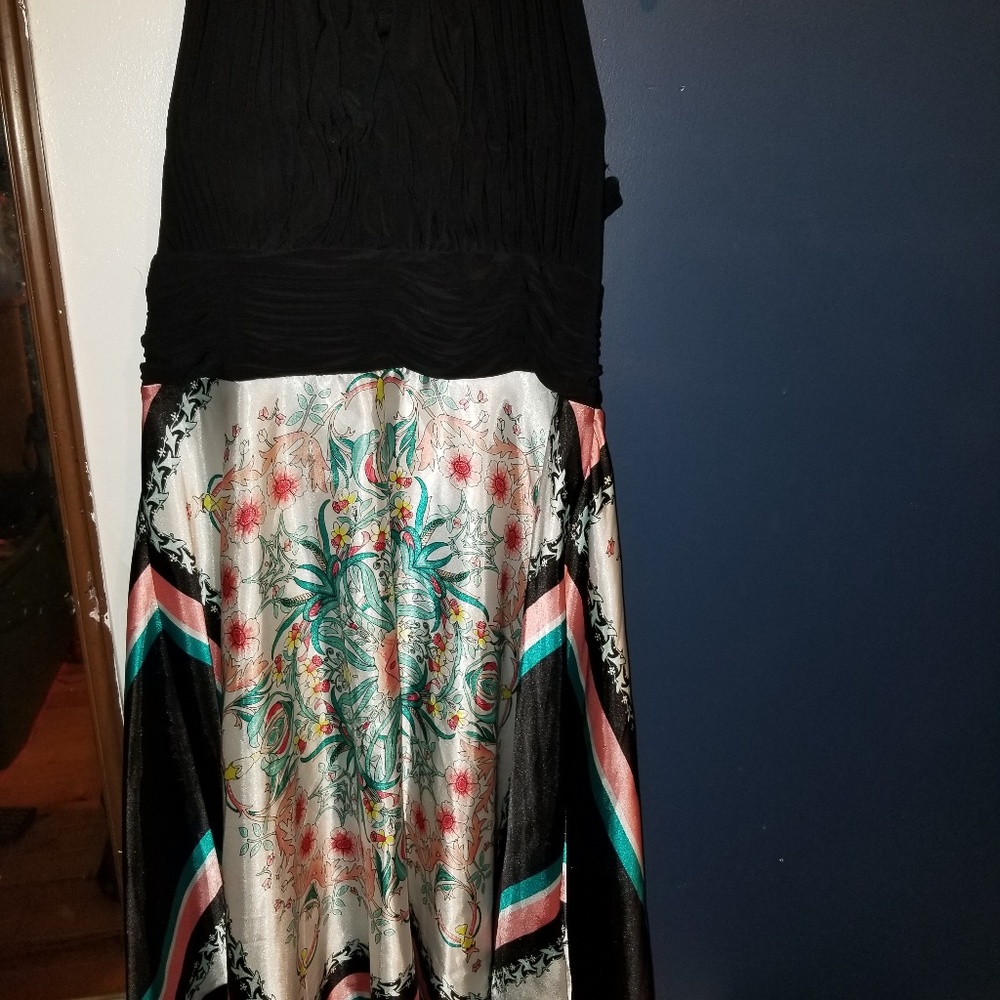 Rn studio, sz 16 black/print handkerchief bottom